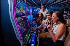 Meja Texas Poker live klik4d dengan dealer profesional dan kartu komunitas
